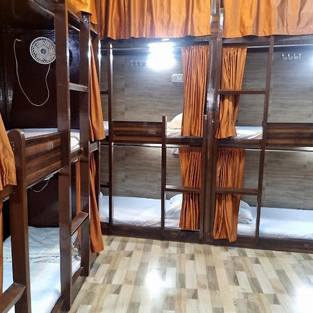 Unibed Dormitory 孟买 外观 照片