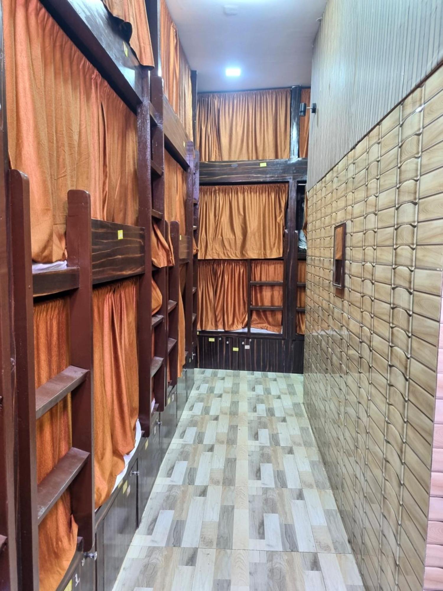 Unibed Dormitory 孟买 外观 照片