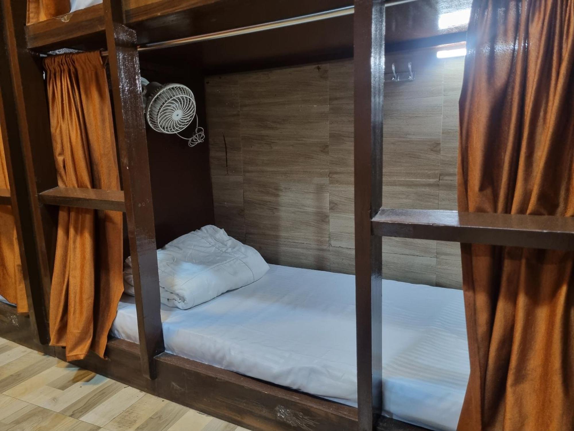 Unibed Dormitory 孟买 外观 照片